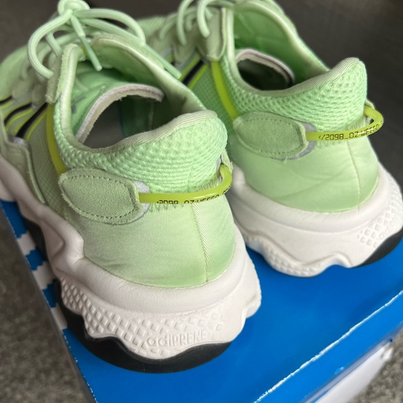 Adidas Ozweego Sneakers - Picture 3 of 8